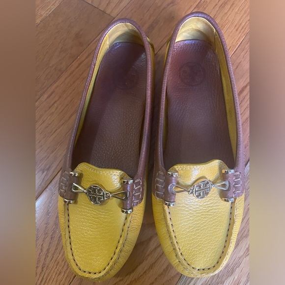 Yellow Tory Burch loafers 7.5W - Picture 3 of 7